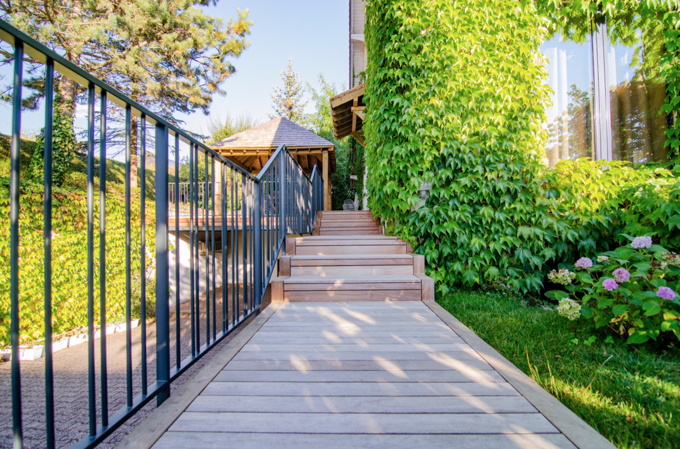 Zábradlie a bezpečnosť na terase